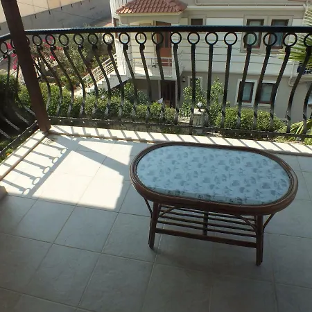 Daisy Garden B Villa *