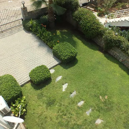 Villa Daisy Garden B